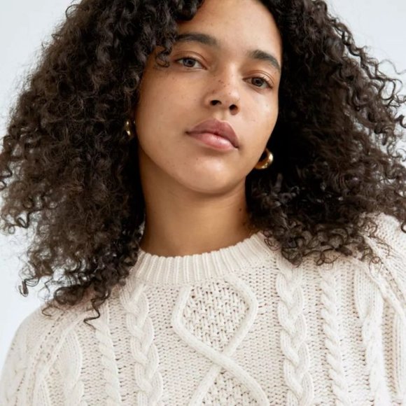 Aritzia Wilfred Melissa Sweater Relaxed cable-knit sweater - Picture 7 of 10